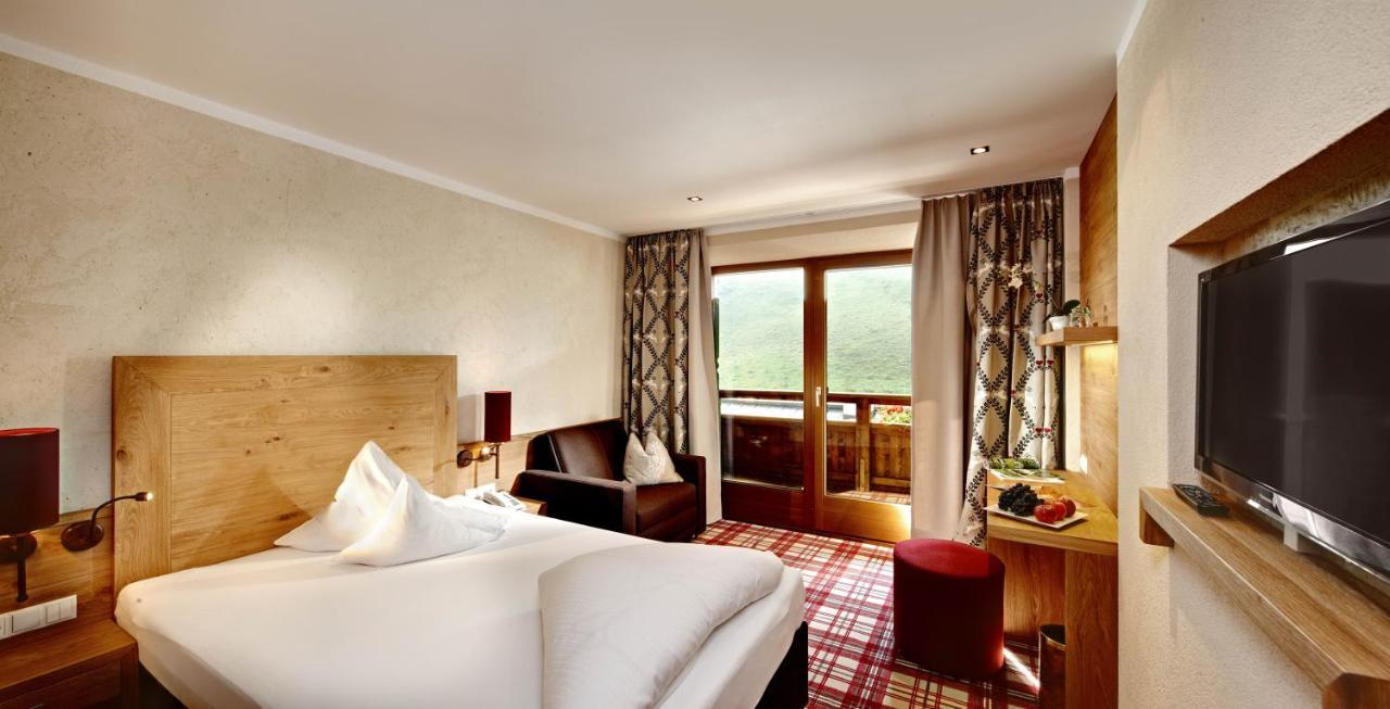 Hotel Berghof Crystal Spa & Sports Tux Eksteriør bilde